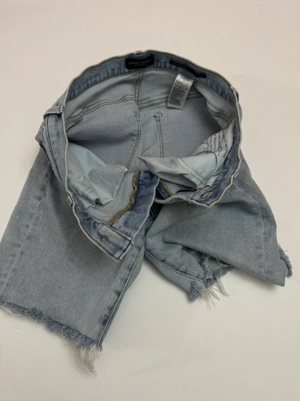 Banana Republic Denim Shorts Women 29 Mid Rise Straight Raw Hem Light Wash